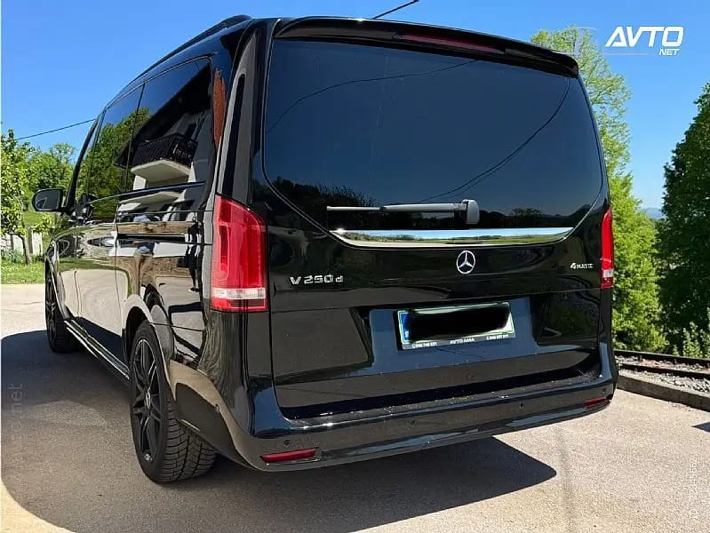 
Mercedes-Benz V-Razred V250d 4MATIC AMG full									