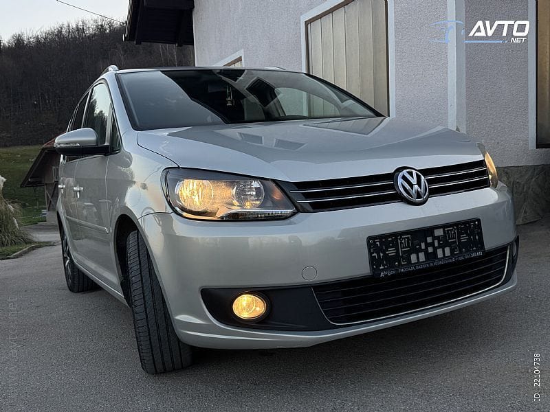 
Volkswagen Touran 1.6 TDI BlueMotion Comfortline full									